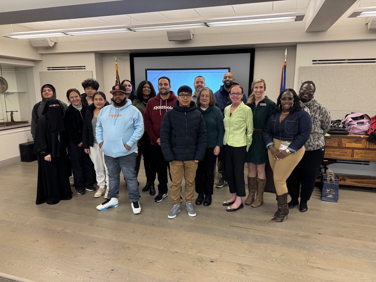 EhAdult's tweet photo. Thank you to all the volunteers and students who participated in mock interviews this morning! https://t.co/uu6oIIcfzN
