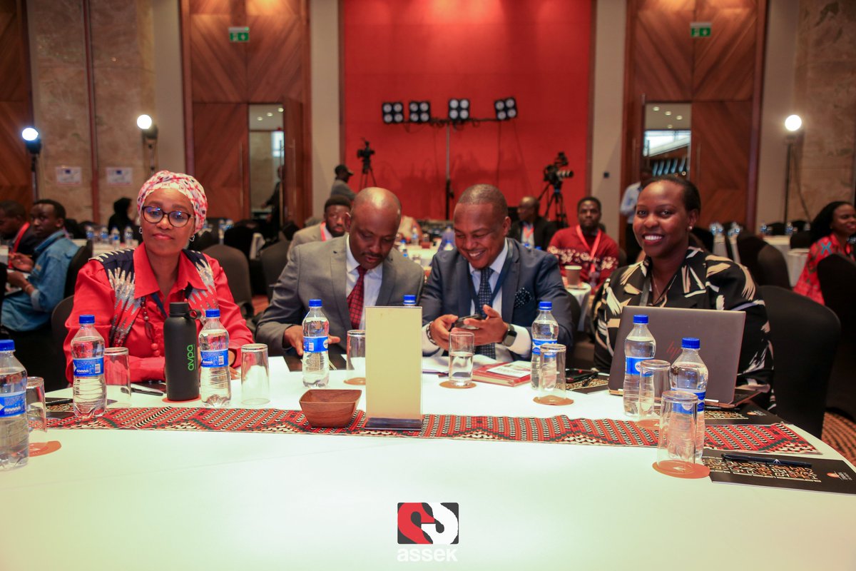 Dr. <a href="/tomwansa/">Dr. Tonny Omwansa, PhD</a>, the CEO -<a href="/KENIAupdates/">Kenya National Innovation Agency (KeNIA)</a> , successfully unveiled Kenya’s transformative 10-Year Innovation Masterplan, which aims to position the country as a global innovation hub. The address emphasized the importance of strengthening partnerships and fostering collaboration.