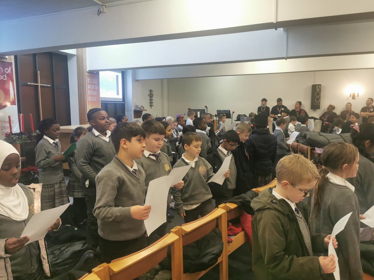 So proud of Lks2 for their fantastic worship yesterday, celebrating Advent. <a href="/MrsIslam8/">Mrs Islam</a> <a href="/MissBall_KSL/">Miss Ball</a>