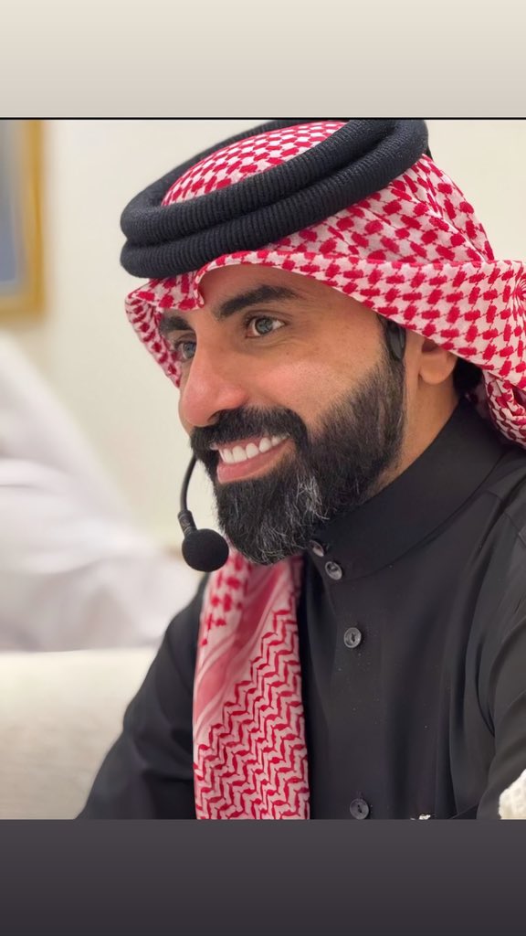 Nasser_Alwobair's tweet photo. أمسية جميلة بحضوركم ..
شكرا لكل من شرفني بحضوره ..
وأتمنى انها امسية نالت على إعجابكم ..
ممتن لكرم مشاعركم ياغالين🤍 https://t.co/D8O9ycDqVW