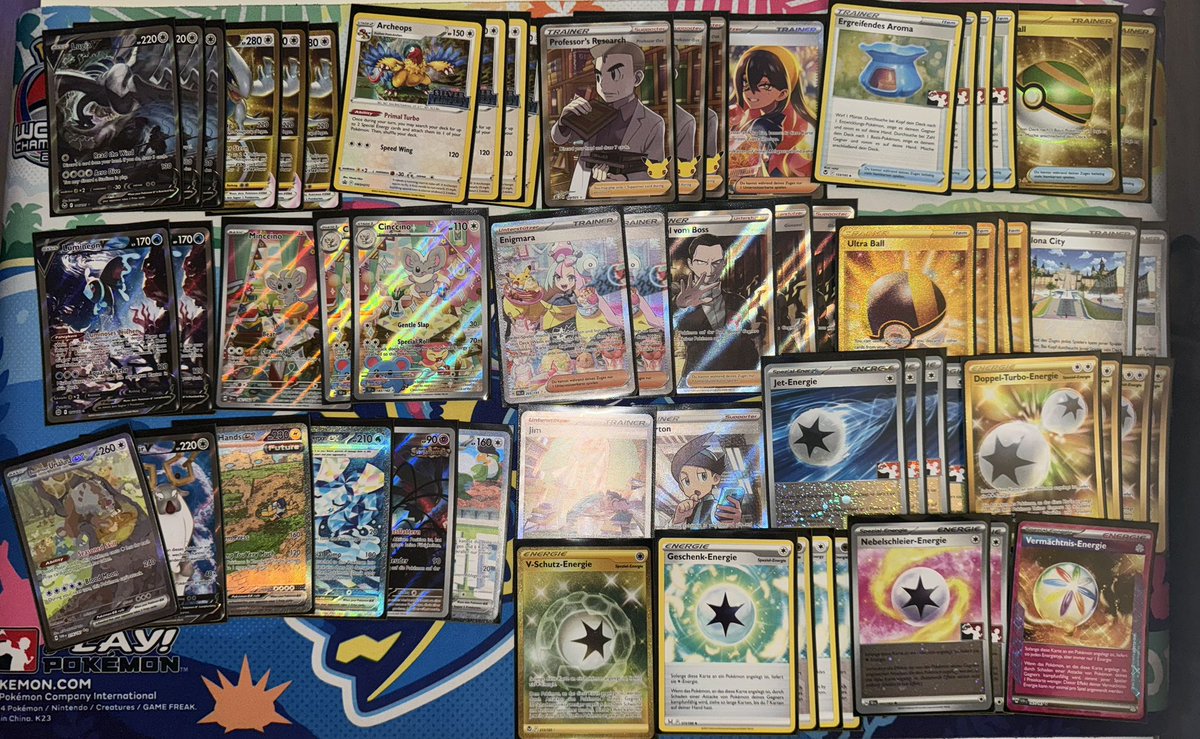 BeefcakeTm's tweet photo. Back from Stuttgart Regional.
Still believed in Lugia.
Had an akward but undefeated 4-0-4 run on Day1 and finished with a final score of 6-2-4 on place 155 of 1702. 
4 Times Day2-Streak still going🔥 
+60CP (562 total) and 18 Booster
See you in London 🇬🇧 https://t.co/XWVcnafmEe