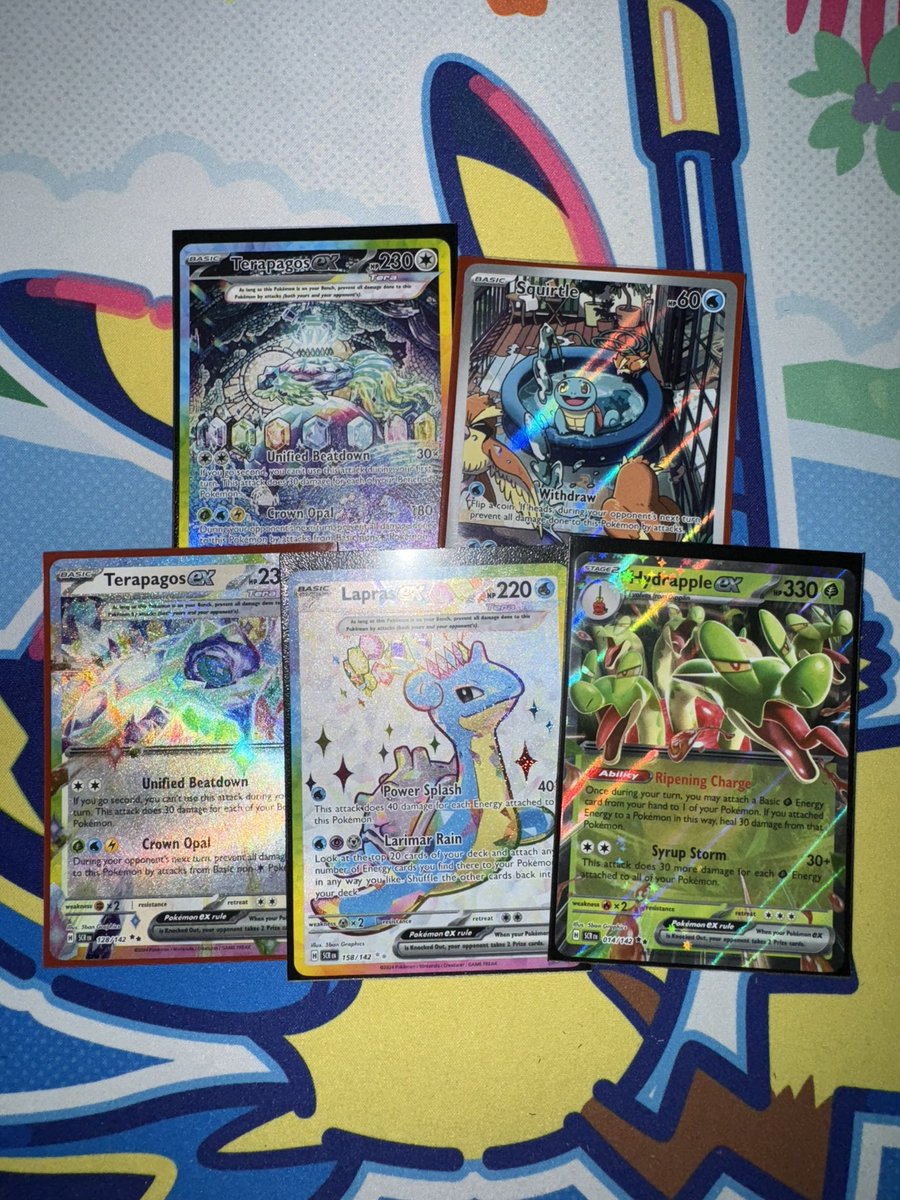 BeefcakeTm's tweet photo. Back from Stuttgart Regional.
Still believed in Lugia.
Had an akward but undefeated 4-0-4 run on Day1 and finished with a final score of 6-2-4 on place 155 of 1702. 
4 Times Day2-Streak still going🔥 
+60CP (562 total) and 18 Booster
See you in London 🇬🇧 https://t.co/XWVcnafmEe