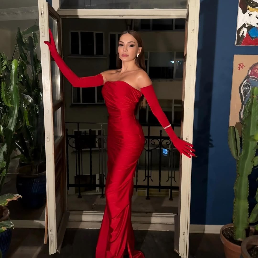 Fiziğinin güzelliği🔥
#EbruŞahin