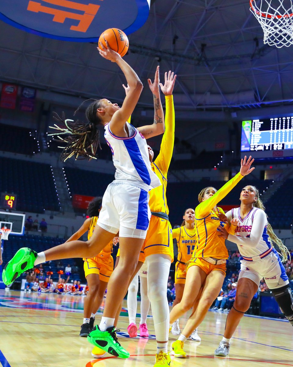 Jr. All-Star Girls Basketball (@jrallstarbb) on Twitter photo The first of many double-doubles for Me'Arah O'Neal (<a href="/MeArahONeall/">MeArah “Meezy” ONeal❤️🩹</a>)‼️ Her 14 points & 10 rebounds helped to lead <a href="/GatorsWBK/">Gators Women’s Basketball</a> to a win last night. The first of many double-doubles for Me'Arah O'Neal (<a href="/MeArahONeall/">MeArah “Meezy” ONeal❤️🩹</a>)‼️ Her 14 points & 10 rebounds helped to lead <a href="/GatorsWBK/">Gators Women’s Basketball</a> to a win last night.