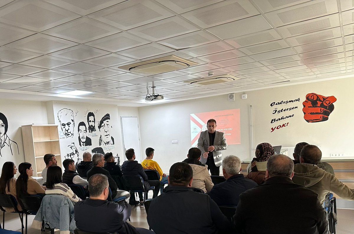 imrantekin47's tweet photo. @GSB_KiziltepeGM de Gençlik ve Spor İlçe Müdürlüğümüz tüm personeline yönelik "Kurum Kültürü ve Etkili İletişim"  Sunumu iki ayrı oturumla yapıldı. Katılımcı tüm arkadaşlara teşekkür ediyor, çalışmalarında üstün başarılar diliyoruz. 
@OA_BAK 
@tuncayulusan 
@tuncay_akkoyun https://t.co/UB5nN1nNeg