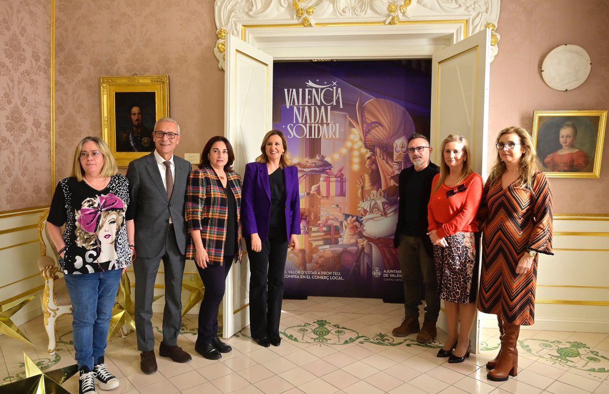 #CEVValencia <a href="/CEV_CV/">CEV</a> en presentación de la campaña Nadal Solidari del <a href="/AjuntamentVLC/">Ajuntament València</a> en colaboración con todo el comercio de nuestra ciudad. Son momentos complejos, pero con solidaridad y empatía todos debemos ayudar a reactivar la economía de nuestra provincia
