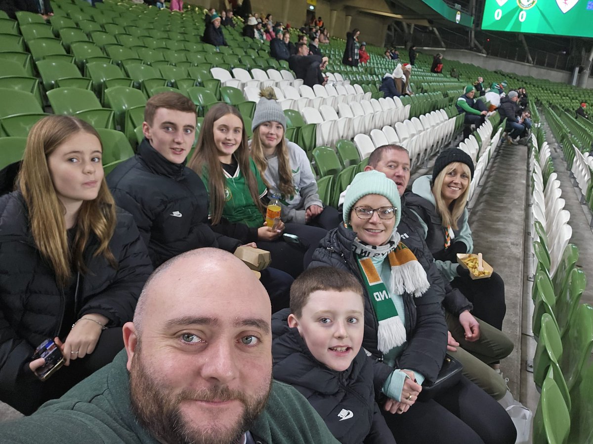 GrahamDArcy1's tweet photo. @IrelandFootball #COYGIG #IREWAL https://t.co/RDZUX37GA0