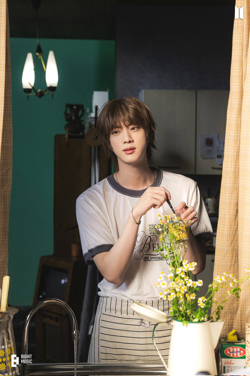 Happy Birthday anh Jin 🥳🎂
Chúc anh tuổi mới thật bình an, khỏe mạnh, hạnh phúc. Mong anh luôn tỏa sáng rực rỡ và thành công trong mọi việc nhé 🥰💜

HAPPY JIN DAY
#OurHappinessJinDay
#SuperstarJinDay
#WorldwideHandsomeJin
#HappyJinDay
#HappyBirthdayJin
#JINDAY