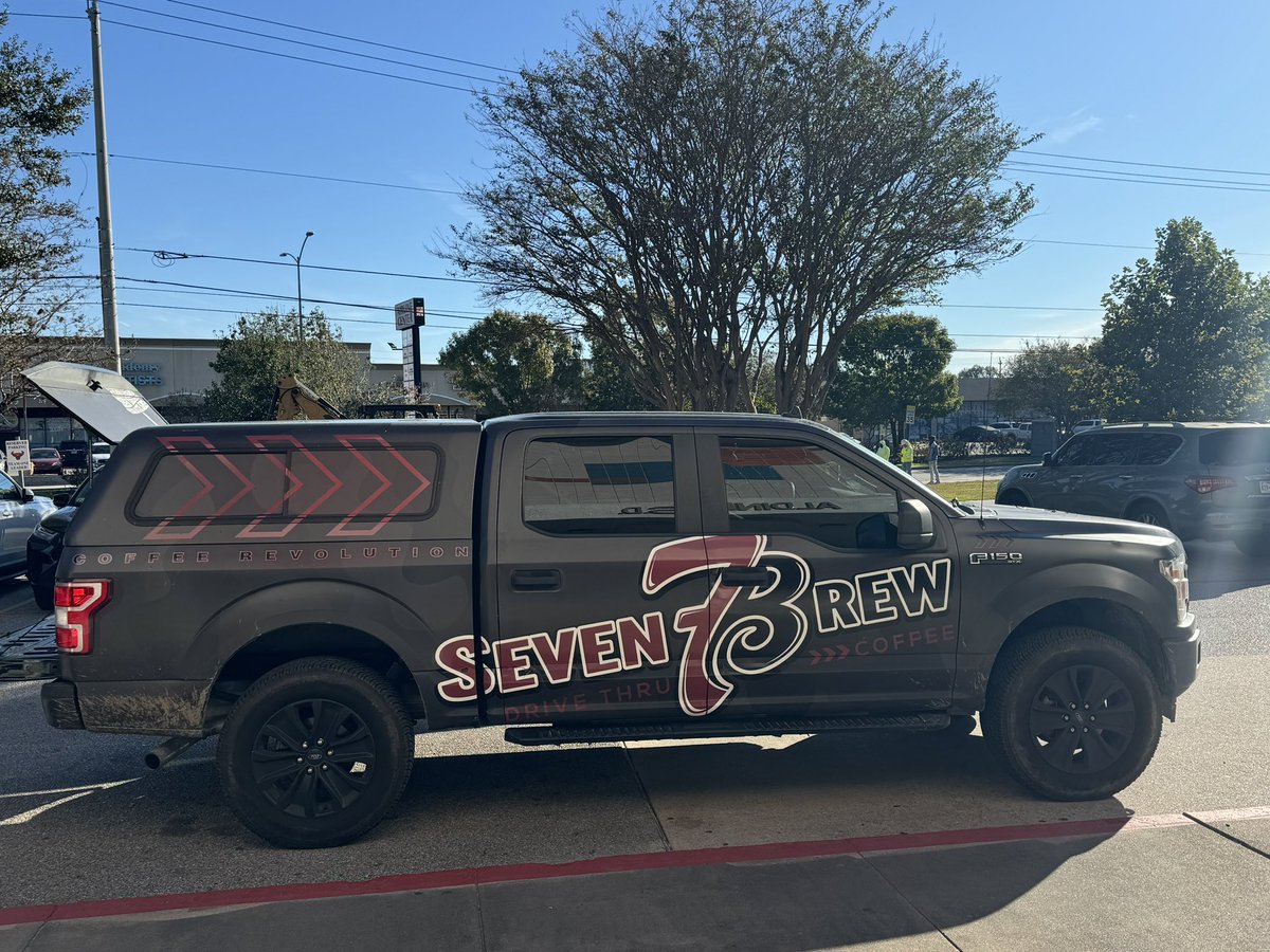 Elsa Wright tweet media