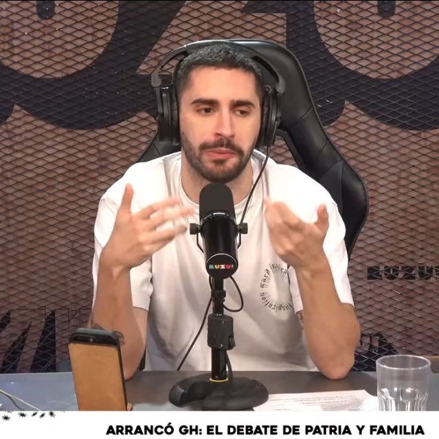 89polito's tweet photo. VIVO📉 STREAMING📲
#PatriaYFamilia #LuzuTV 36.7k
#CirculoCerrado #LaCasa 29k🔥
#TodoPasa #UrbanaPlay 11k⚠️
#IndustriaNacional #Gelatina 8k⬇️
#LaGambeta #DGO 7.8k
#MalditosNerds #Vorterix 1.9k⚠️
#PaseLoQuePase #ElDestape 1.6k⚠️
#FabbriStream #AZZ 1.6k⚠️
Cual miran?👀👇 https://t.co/c8FqM7s4Nv