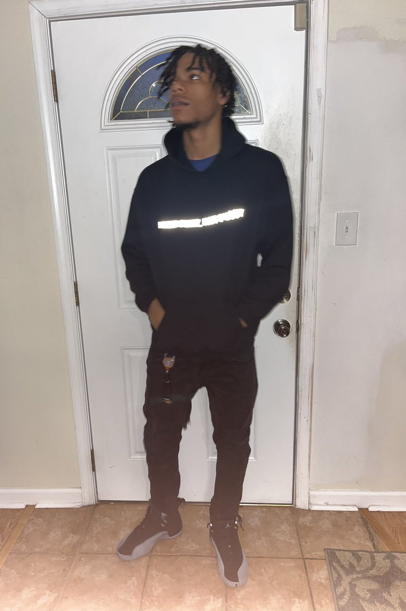 RLYN00's tweet photo. Stay Out Da Way & Make A Way💰🫡🙏🏾 #LongLiveSlim🤞🏾😤 https://t.co/tui3MOd34M