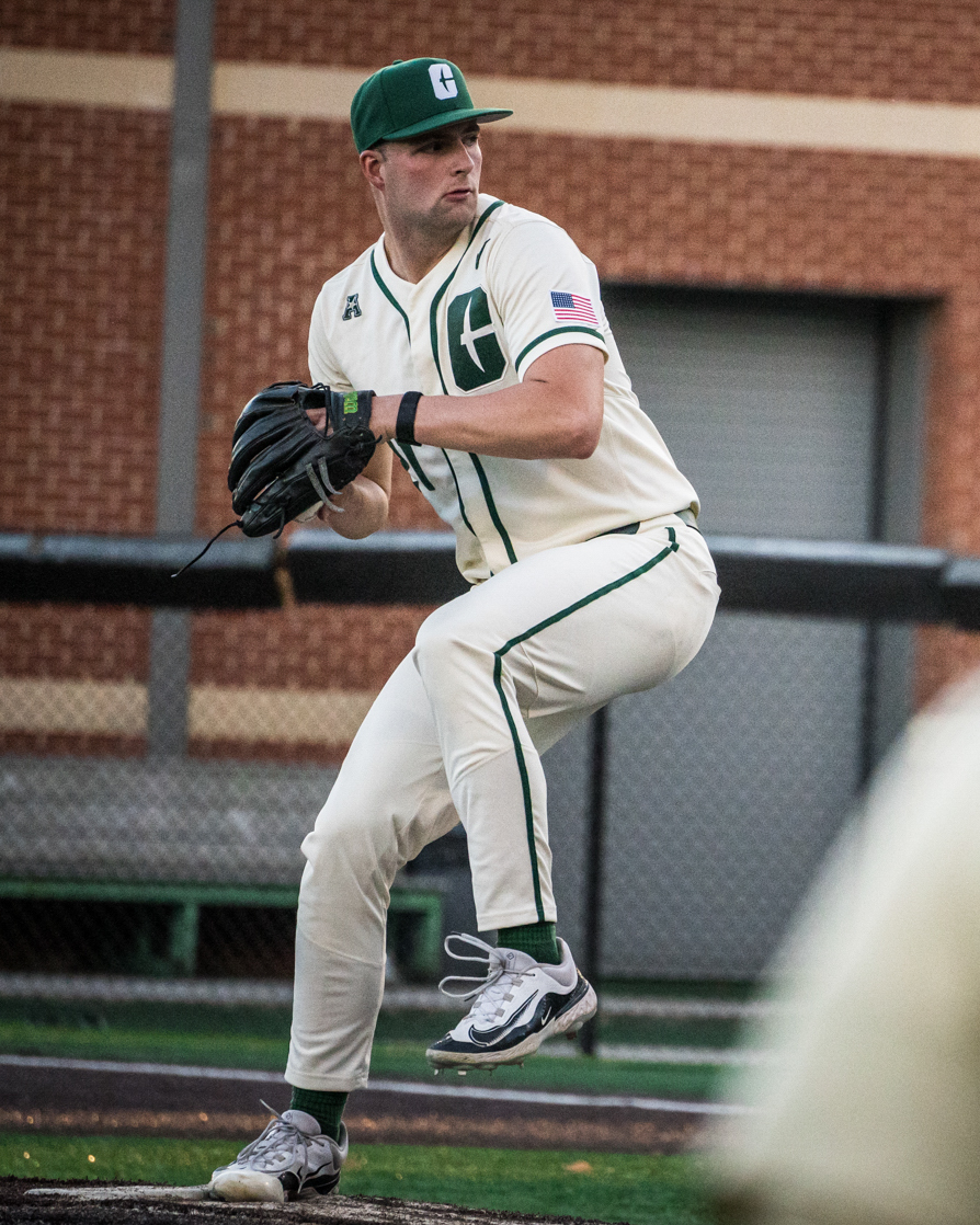 CharlotteBSB's tweet image. Entering the final 𝓼𝓽𝓻𝓮𝓽𝓬𝓱 of 2024...

#GoldStandard x #9ATC