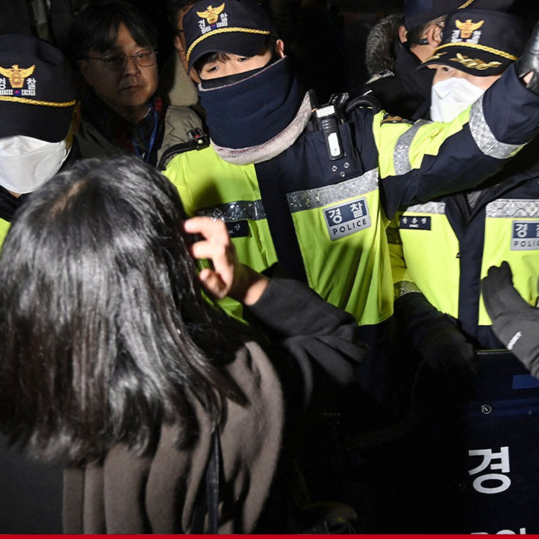 FoxNews's tweet photo. COUNTRY IN CRISIS: South Korean President Yoon Suk Yeol said he had no choice but to take drastic measures after accusing the opposition of "anti-state" activity and actions that pose a threat to freedom. https://t.co/lyZnivdnn0 https://t.co/4AMSnKaVi2