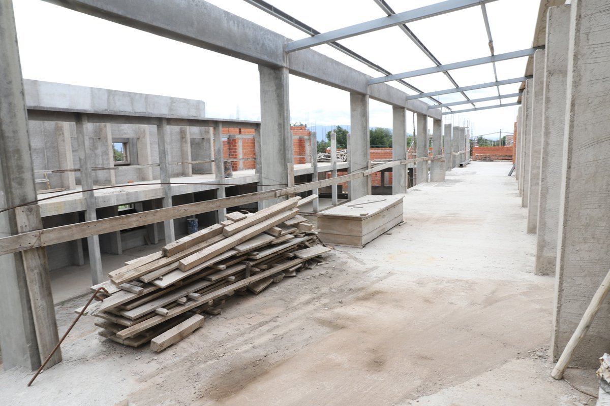 En la ciudad de Gral. Güemes, se reactivó la construcción del nuevo edificio escolar para la Escuela Técnica N°3102 Ingeniero Nikola Tesla 🏫👏🏻

Junto al intendente, los chicos del Centro de Estudiantes y la comisión de padres, recorrimos la obra. Agradezco a la ministra de