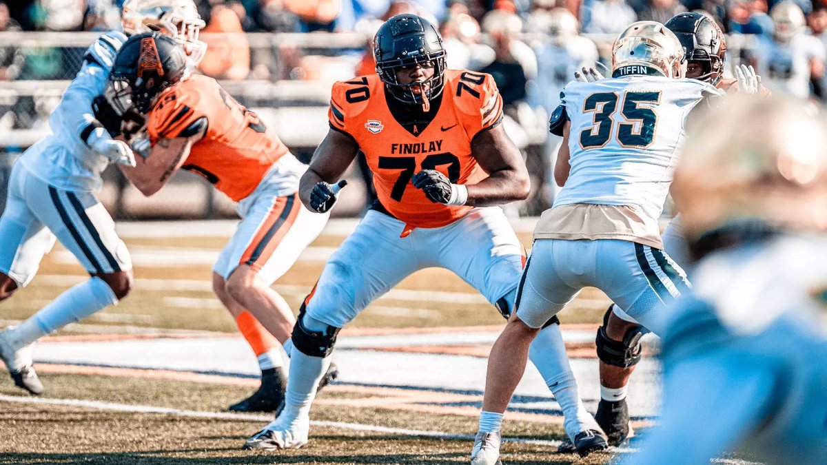 Robert Hayes (@roberthayes_70) on Twitter photo After a great talk with <a href="/KoryAllen/">Kory Allen</a> I am blessed to have received my 4th D2 offer from <a href="/UFOilersFB/">UF Football</a> !!
<a href="/jrody25/">john rodenberg</a> <a href="/IHBravesFB/">Indian Hill Football</a> <a href="/CoachCReardon/">Cody Reardon</a> <a href="/CoachNeff_/">Logan Neff</a> After a great talk with <a href="/KoryAllen/">Kory Allen</a> I am blessed to have received my 4th D2 offer from <a href="/UFOilersFB/">UF Football</a> !!
<a href="/jrody25/">john rodenberg</a> <a href="/IHBravesFB/">Indian Hill Football</a> <a href="/CoachCReardon/">Cody Reardon</a> <a href="/CoachNeff_/">Logan Neff</a>