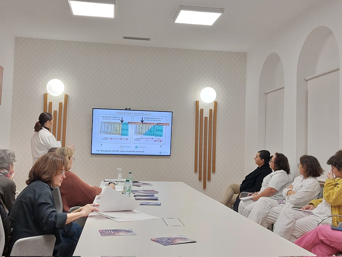 fhaviles's tweet photo. ➡️La semana pasada nos visitó el Equipo de Formación del Grupo Autonómico de Cuidados Paliativos del Principado de Asturias @astursalud.

✔️Nos presentaron una interesante píldora formativa sobre la Estrategia de Cuidados Paliativos del Principado de Asturias 2023-2030.

@secpal_ https://t.co/ziPw9JQKAj