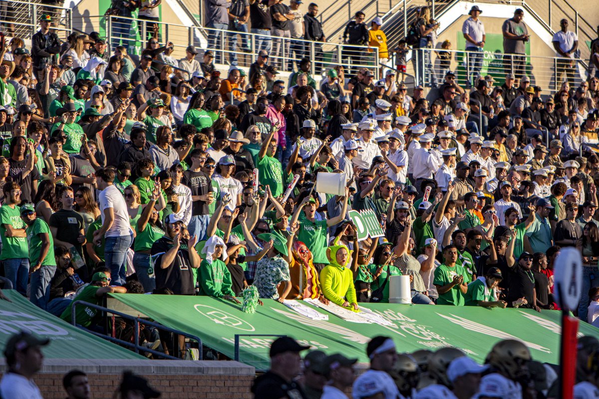 Mean Green Maniacs tweet media