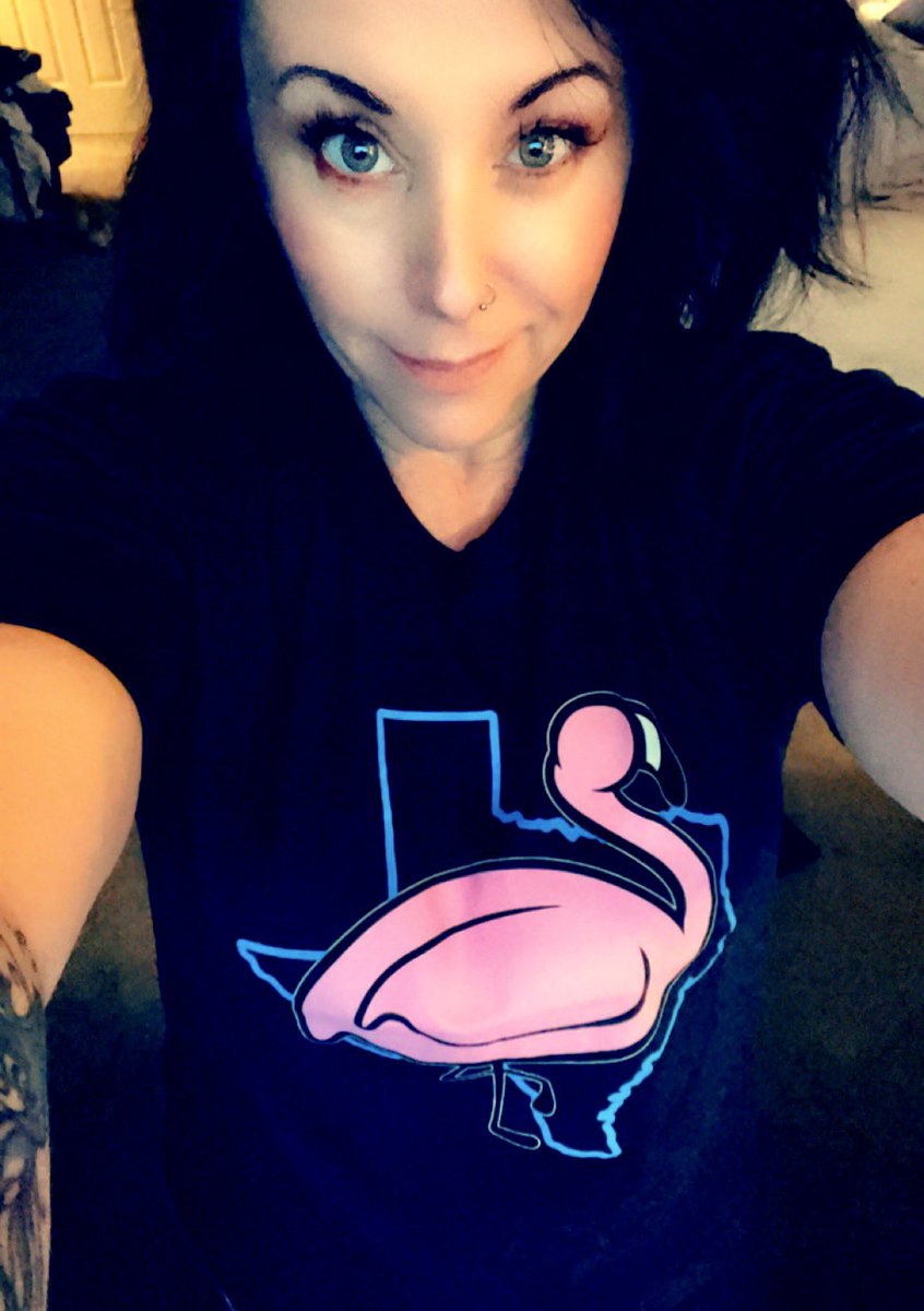 ChunkyFlamingo's tweet photo. It’s 🌮 and 🍗 Tuesday! Why not get some fun swag while you wait for your food! It’s comfy in any weather and will bring a smile to your face! Check it out at https://t.co/S4aHXzzsRb #ChunkyAsFlock #GetMingoed #RockingTheMingo #SupportAVeteranOwnedBusiness #SupportAfriend #TexasCompany #booty #chunks #chunky #chunkybutt #chunkyflamingosarecute #flamingo #flamingoclothes #flamingos #mensfashion #merica🇺🇸 #newcompany #online #rockingthemingo #shirts #smallbusiness #supportveteranownedbusiness #supportveterans #tanktops #texas #veteran #womensfashion #yoga #yogatop