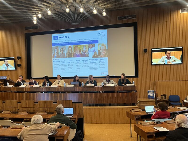AfriBCD_Network's tweet image. The AfriBCD team made it to UNESCO! It was such an honour to present our network to the meeting of the Global Alliance on the Science of Learning for Education. It was great meeting so many researchers, policy makers and knowledge brokers from around the world.