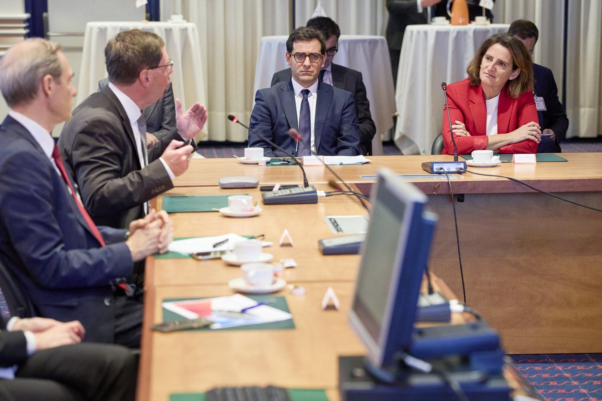 Thomas de Béthune tweet media