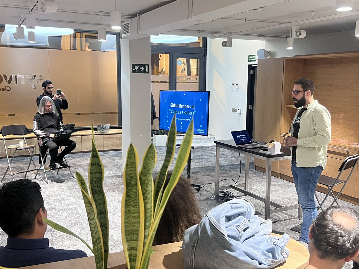 cloudnativebcn's tweet image. Now Luis Serra will share his experience building GitLab runners as a service to manage multiple teams requirements with Fleeting Runners at @xgeeksio π