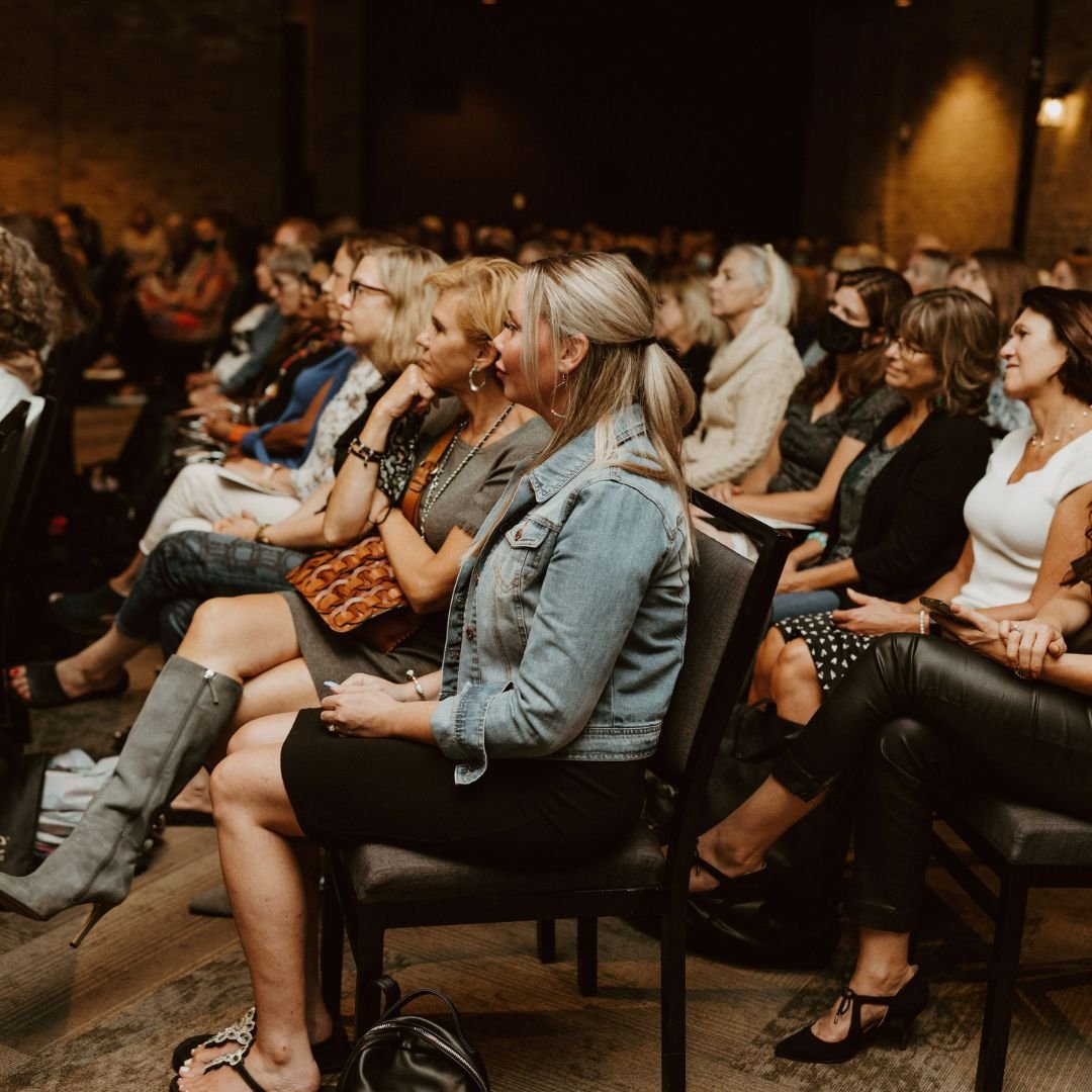 Rebecca Lindberg tweet media