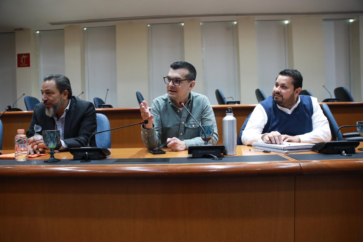 JorgeRoHe's tweet photo. En la nueva dirigencia de @AccionNacional estamos convencidos que el trabajo en equipo brinda mejores resultados. 

Seguiremos dando lo mejor de nosotros para defender a México del autoritarismo. 🇲🇽 https://t.co/bSzCU6g0yt