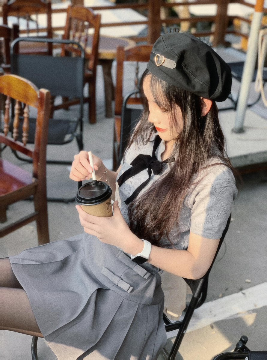 Thái độ tích cực của bạn thu hút may mắn. Trí tuệ của bạn là ngọn hải đăng trong bóng tối. Cảm ơn bạn của tôi. Marlana Vanwyk