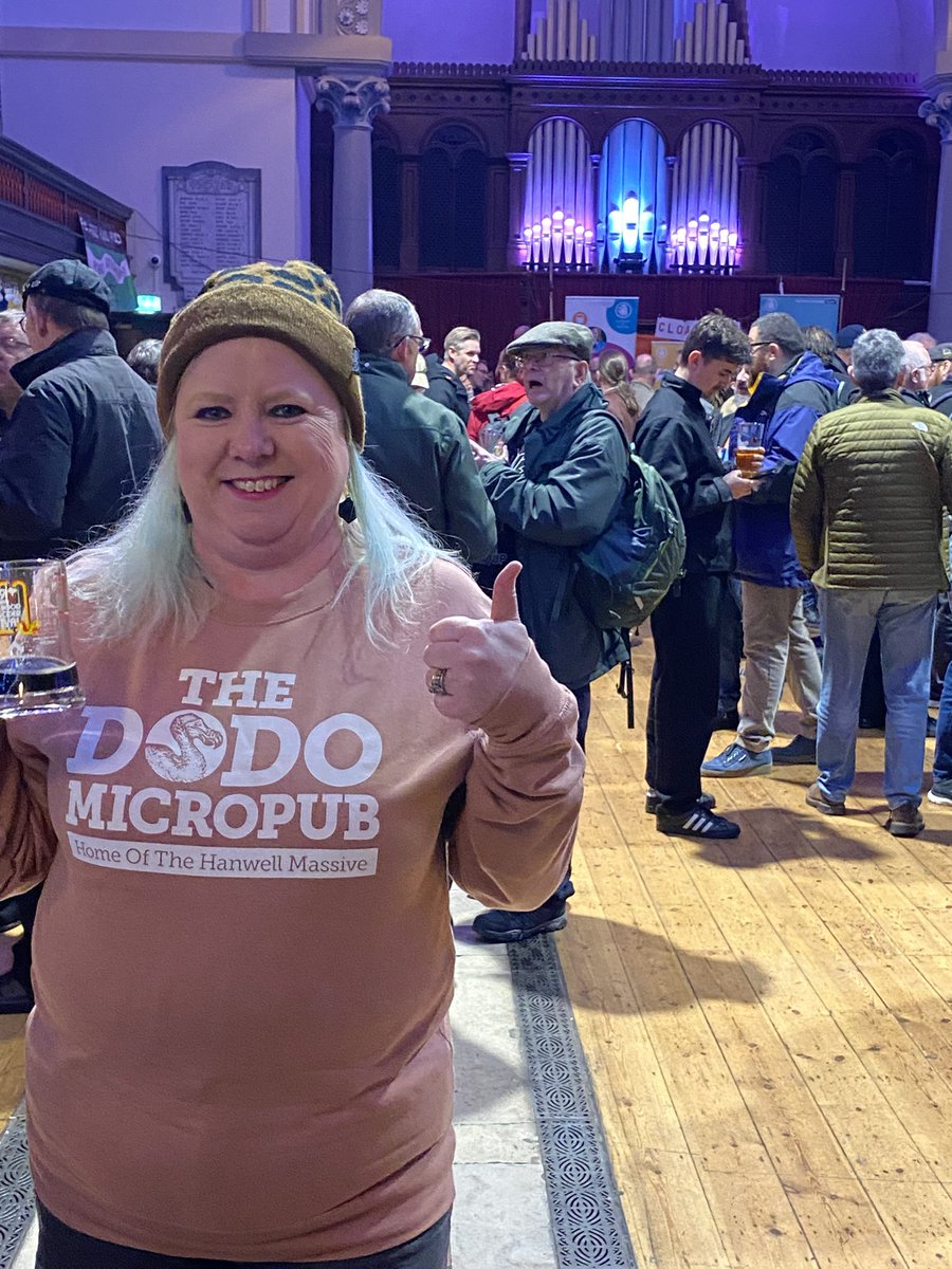 LambicQueen's tweet photo. Repping the best place in London #pigsear https://t.co/HanFVmq5qN