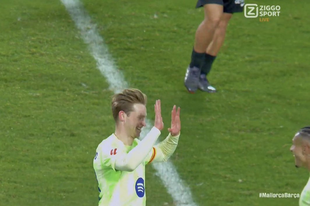 GOOOOOALLLLL FRENKIEEEE AOFKSJAJDODLPFOSOSJDOQKSKDKDIE LE MEILLEUR JOUEUR DU MONDE ON VOUS A DIT REVENEZ PAS SUCER