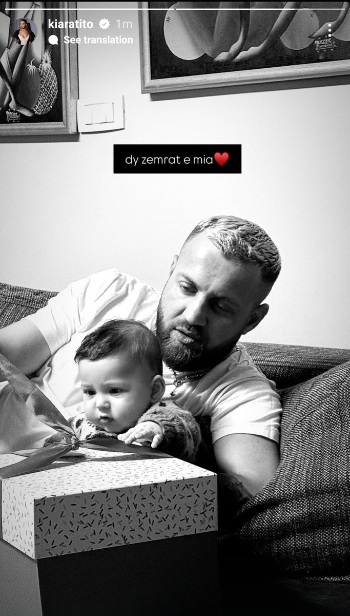 Me kenaq Kiara sa e dashuron familjen e saj te vogel qe ka arritur te krijoj 🥹
Nuk le rast pa e treguar sa mirenjohese dhe krenare eshte per keta te dy, adhuron ata te dy ndarazi por dhe me shume kur jane bashke me njeri-tjetrin ♥️
E kuptoj se dhe une kaq dua nga jeta  #ejllat