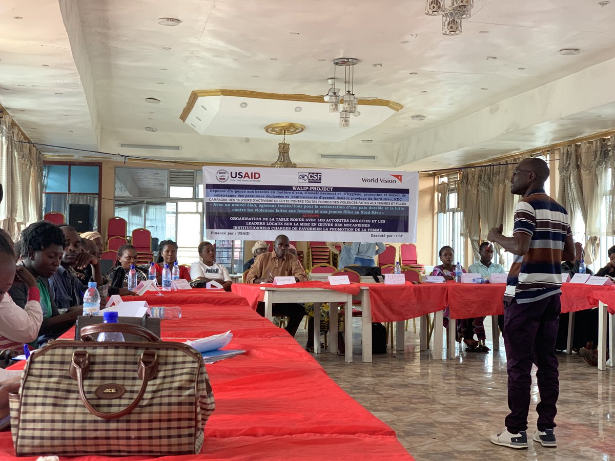UrFrontier25552's tweet photo. 📍16 Jours d’Activisme contre les Violences Faites aux Femmes et Filles

@CSF, en partenariat avec @WV et appuyé par @USAID, a réuni autorités et leaders locaux à la salle Banalu près de Kituku, les sensibilisés pour lutter contre les violences faites aux femmes et filles. https://t.co/Oy93MrrBpL