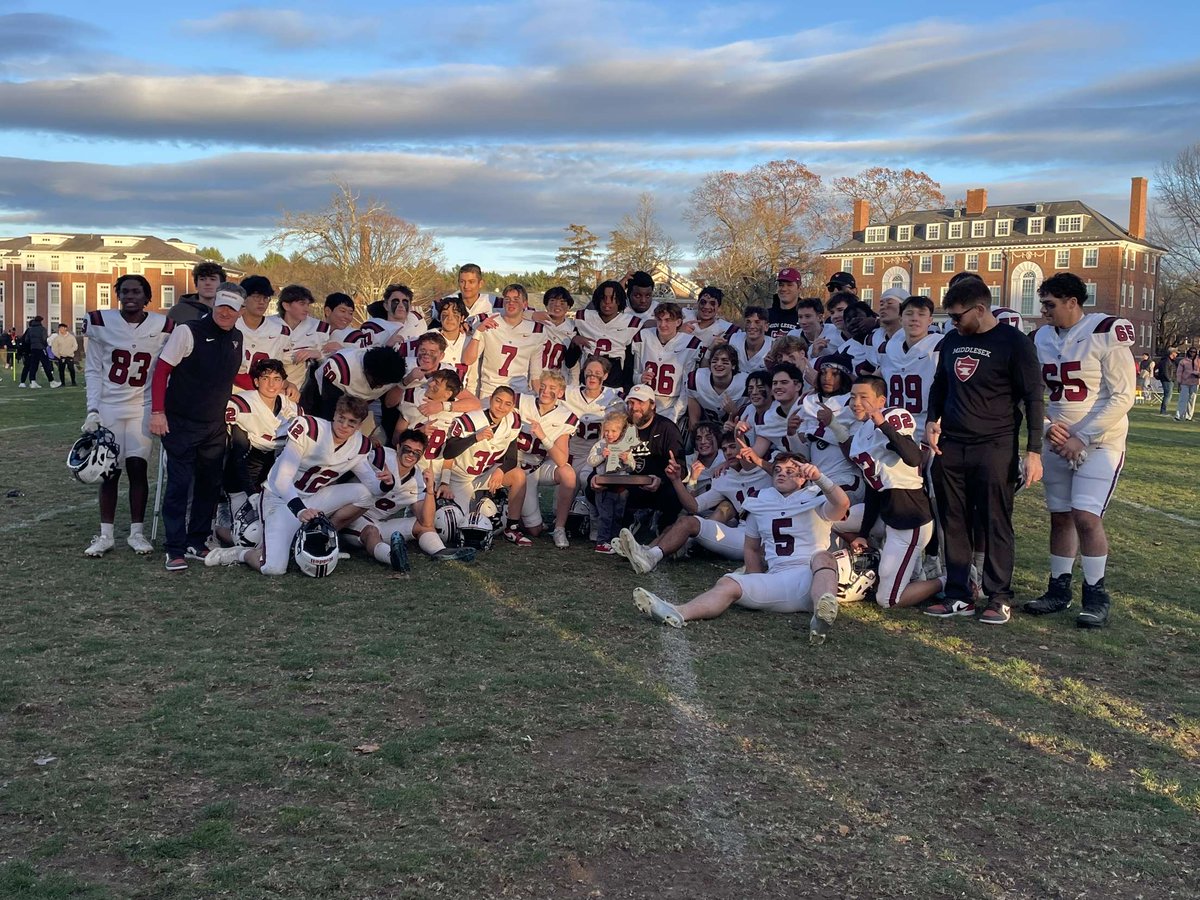 Luke Felago (@lfelago17) on Twitter photo Check out my Hudl Highlight - Junior Season Highlights, on <a href="/Hudl/">Hudl</a> at - hudl.com/v/2R6QRF
Thanks <a href="/MiddlesexFB/">Middlesex Football</a> for an unbelievable season. These guys push me everyday to continue to get better.
<a href="/CoachWoody7/">Scott Woodward</a> <a href="/ScoutingNE/">Coach Silva</a> Check out my Hudl Highlight - Junior Season Highlights, on <a href="/Hudl/">Hudl</a> at - hudl.com/v/2R6QRF
Thanks <a href="/MiddlesexFB/">Middlesex Football</a> for an unbelievable season. These guys push me everyday to continue to get better.
<a href="/CoachWoody7/">Scott Woodward</a> <a href="/ScoutingNE/">Coach Silva</a>