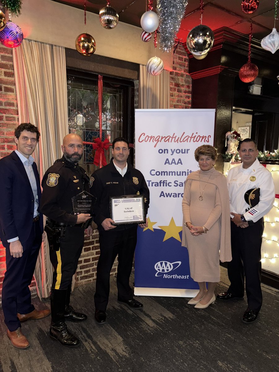 HobokenPD's tweet photo. 🎉Congrats @HobokenPD &amp; the HPD #TrafficUnit for receiving the @aaa_northeast Silver Community Award.
👏 Special honors to Lt. Keith  Rotondi, named a @AAAnews Traffic Safety Hero!#WellDeserved
Thanks #AAA for recognizing their dedication &amp; hard work keeping @CityofHoboken safe. https://t.co/EoZPxSwnmn