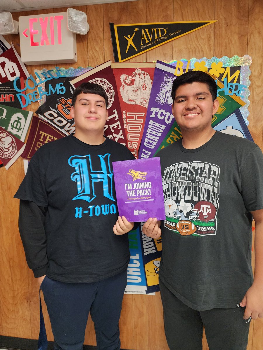 Super pumped for Rigo and Alejandro on their acceptance to Kansas Weslayan University &amp; the opportunity for them to continue their football careers. Both are so deserving!! 📚🏉 #srhsavid #avidrocks <a href="/AVID4College/">AVID</a> <a href="/SamRayburn_HS/">Sam Rayburn High School</a> <a href="/SamRayburnFB/">Sam Rayburn Football</a>