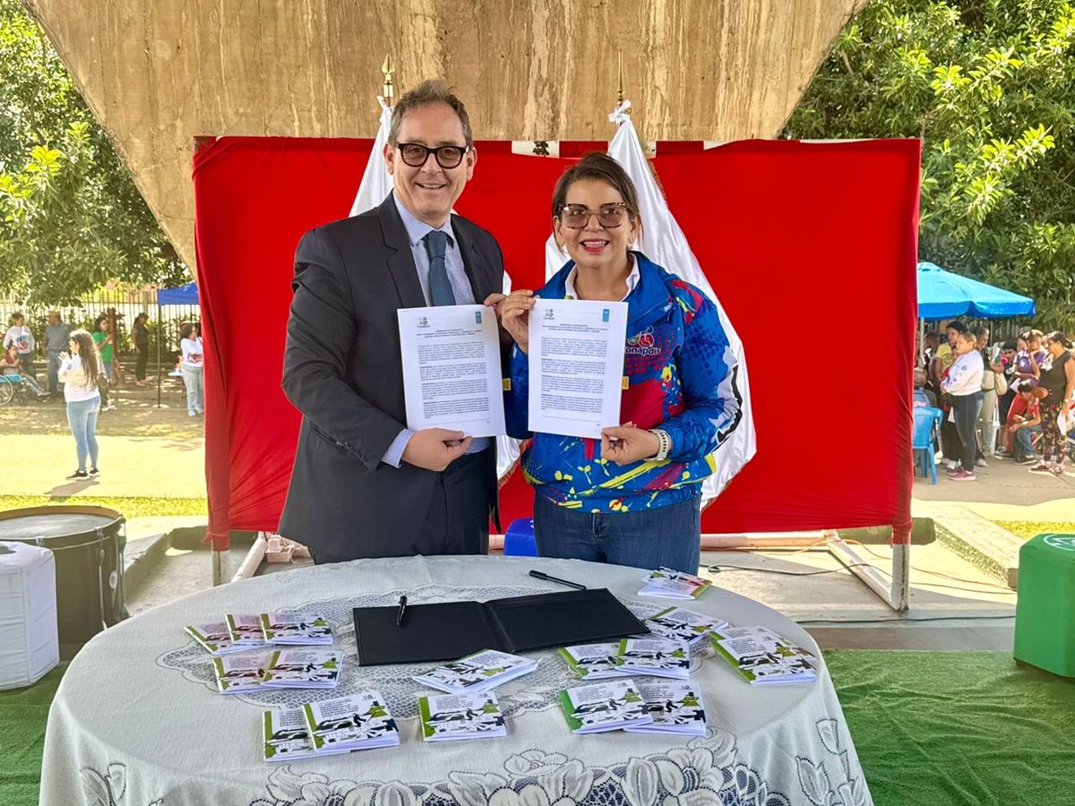 ¡Sin dejar a nadie atrás! 🤝🧑‍🦽👨‍🦯

El <a href="/PNUDVenezuela/">PNUD Venezuela</a> y <a href="/Conapdis/">Conapdisvenezuelaoficial</a> unen esfuerzos en el marco del #DíaDeLasPersonasConDiscapacidad con la firma de un memorando que busca impulsar la accesibilidad, mejorar las políticas públicas y fomentar la sensibilización.