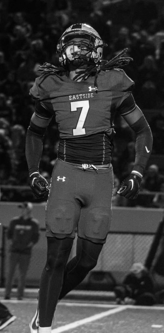 The stage is set! Early Signing Period begins tomorrow! Excited what the future brings to these young men!