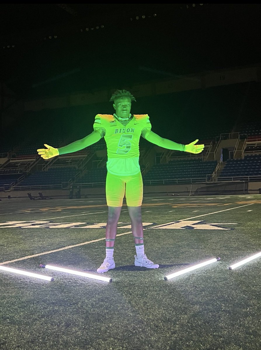 SJ Green (@sj_thefuture) on Twitter photo Blessed to be signing my NLI tomorrow morning at 7:15am in the auditorium at Jesuit High School. All are welcome! 🦬<a href="/JesuitTigers_FB/">Jesuit Tigers Football</a> <a href="/CoachCrutchley/">Steve Crutchley</a> <a href="/CoachTimNDSU/">Tim Polasek</a> <a href="/NDSUfootball/">NDSU Football</a> Blessed to be signing my NLI tomorrow morning at 7:15am in the auditorium at Jesuit High School. All are welcome! 🦬<a href="/JesuitTigers_FB/">Jesuit Tigers Football</a> <a href="/CoachCrutchley/">Steve Crutchley</a> <a href="/CoachTimNDSU/">Tim Polasek</a> <a href="/NDSUfootball/">NDSU Football</a>