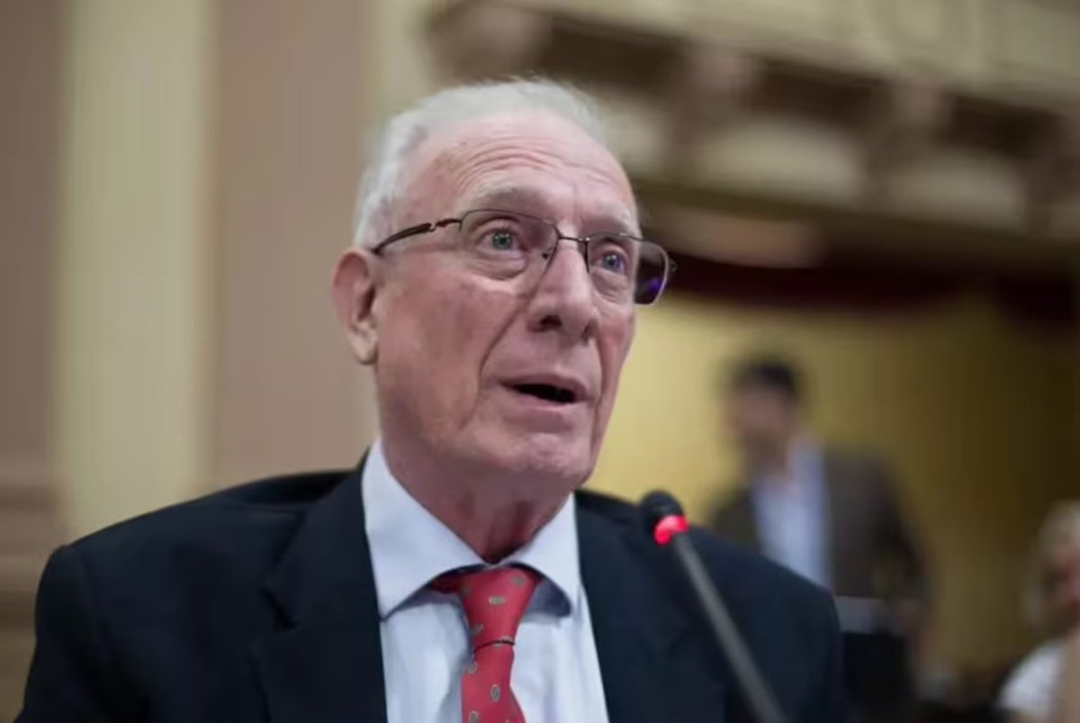 La Cosmo tweet media