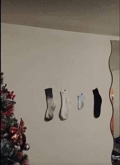 slvppy's tweet photo. getting the crib ready for christmas 🙏💯 https://t.co/ShxrMXZ3Hl