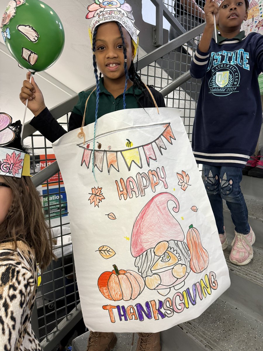 K-2 students at Stambaugh Charter Academy kicked off Thanksgiving Break in style with a festive Turkey Day Parade! With colorful, hand-decorated balloons and lots of cheer, the students created a heartwarming celebration!