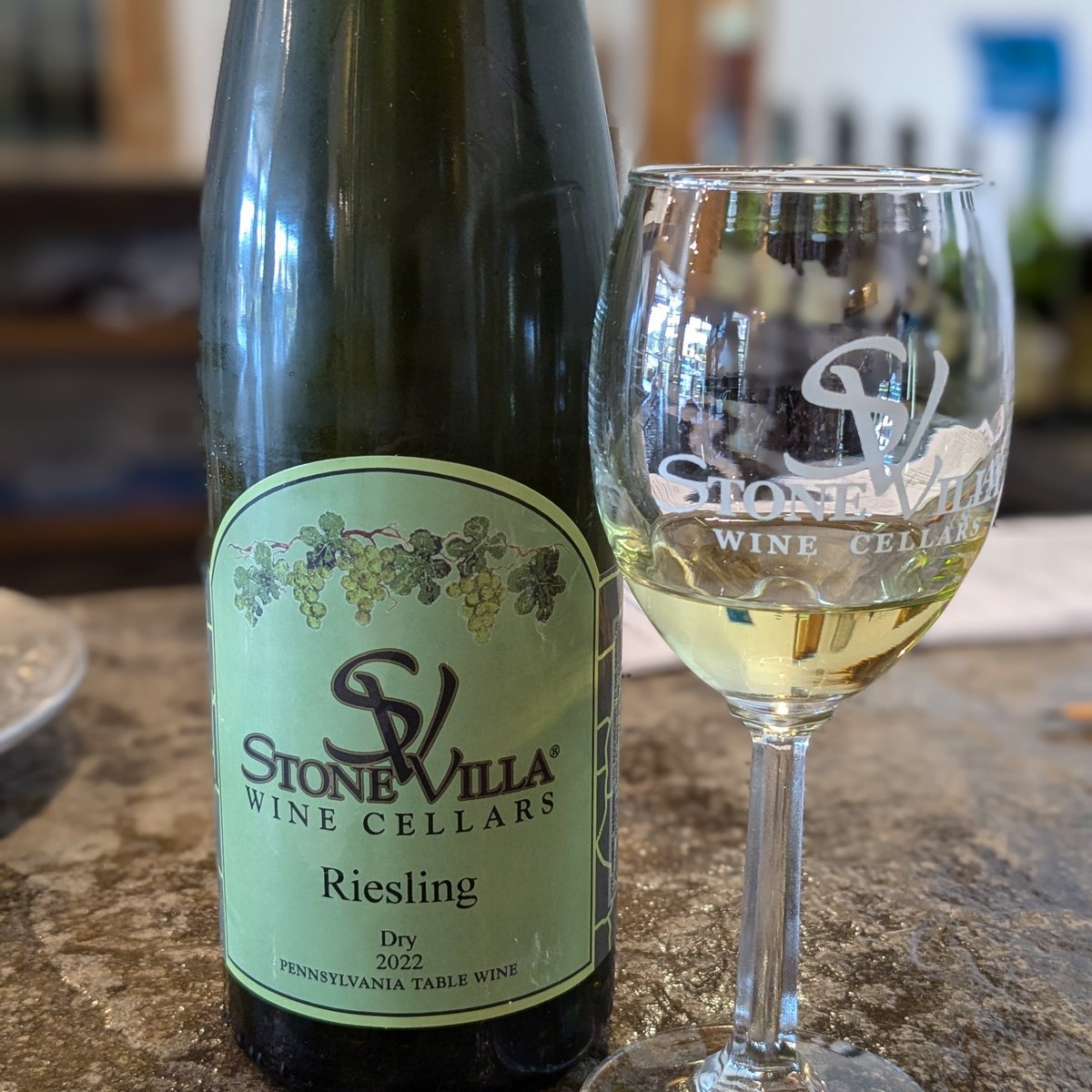 Check out our new post on the stunning Laurel Highlands just east of Pittsburgh! Explore Frank Lloyd Wright's architectural masterpieces, enjoy four-season fun, and visit historic Fort Ligonier. #PAtravel #GoLaurelHighlands vino-sphere.com/2024/11/pennsy… <a href="/IFWTWA/">IFWTWA</a>