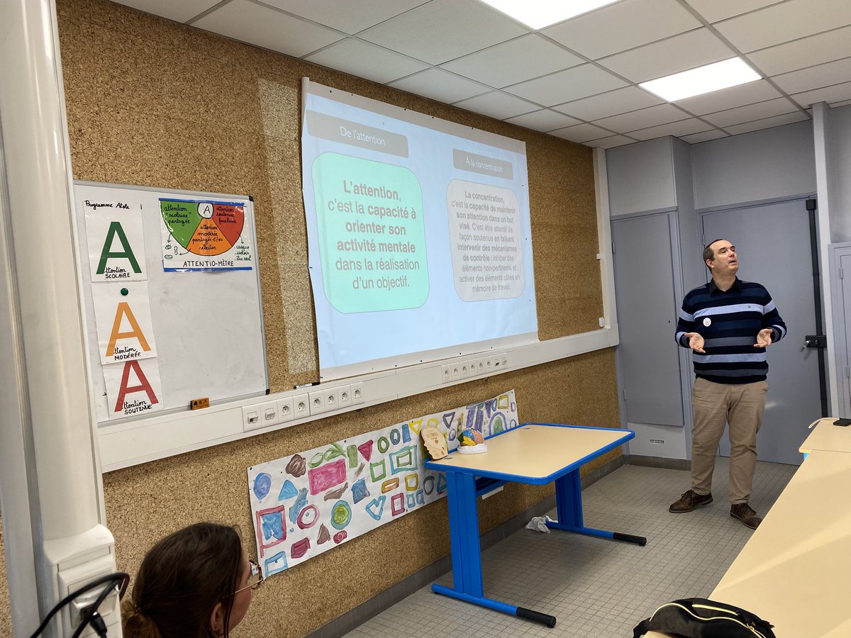 LeDonot's tweet photo. Quand la BBB accompagne les équipes du 1re degré, les P-E sont formés à la neuro éducation, à la classe flexible et aux CPS, mais les élèves aussi! #missioninnovation78  #brigadeBienetreBienapprendre #ac.versailles @MdsTice @Lala78117 https://t.co/rK0CwmLg8L