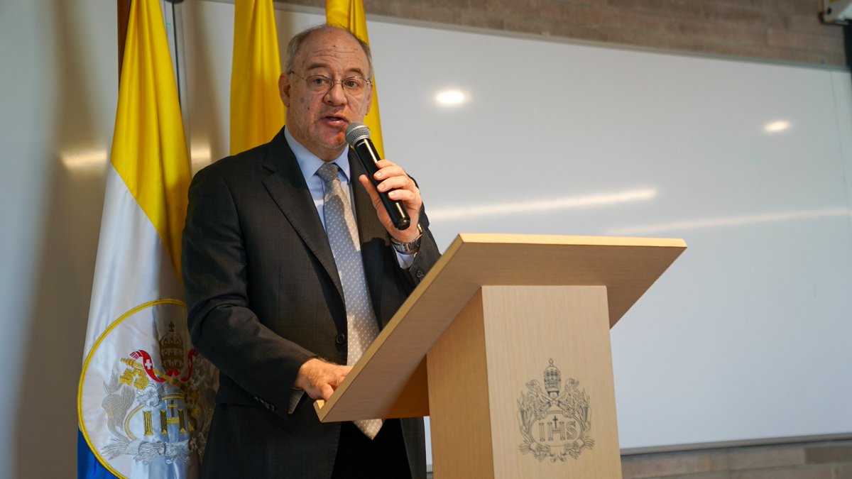 EduContinuaPUJ's tweet photo. Hoy con @PnudColombia y @JEP_Colombia realizamos el primer Encuentro Nacional de Provención, un trabajo que inició en el 2023 y que se consolida con el acompañamiento a 40 líderes sociales del territorio nacional dispuestos a construir país. https://t.co/OpoLUxKBMs