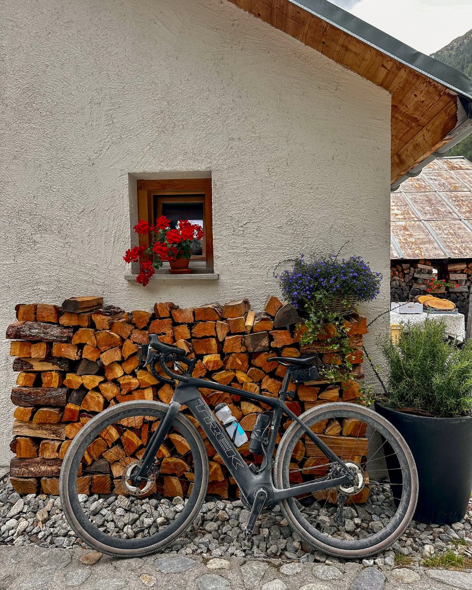 Trek Travel tweet media