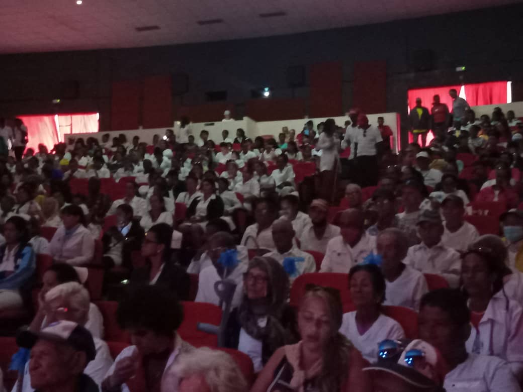 rlicea_mojena's tweet photo. Celebran el Día de la Medicina Latinoamericana en la #IslaDeLaJuventud con una velada político-cultural, con la presencia de las principales autoridades del territorio y una representación del sector de la salud #SentirPinero #Cuba #PoderPopular https://t.co/xcgQiXxWpo