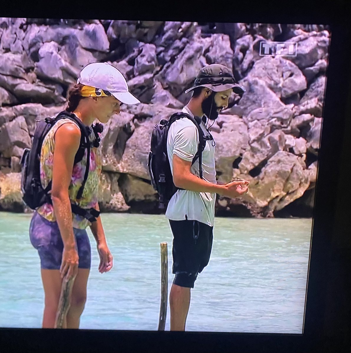 Neybol_tv's tweet photo. Ilyesse en pleine douhas avant l’épreuve 🤲🏻🤲🏻🤲🏻💪🏼💪🏼💚💚 #KohLanta #Ilyes #Ilyesse https://t.co/l38RVARTq1
