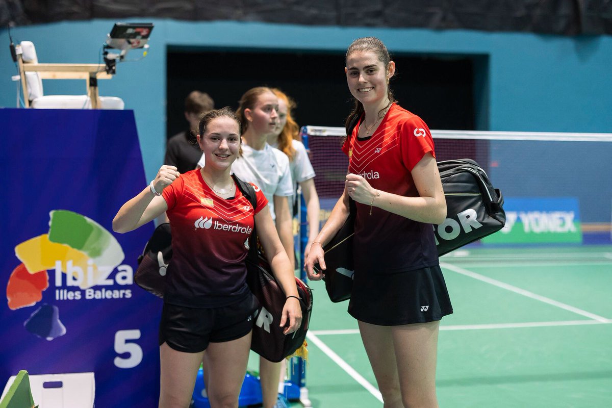 BadmintonESP's tweet photo. 📰‼️Los dobles femenino y el mixto aseguran 🏅 al meterse en semifinales de @Ibiza2024_EJC.

OJO A LO QUE SE VIENE:

⏰9:30h: Adolfo López y Carmen Jiménez 🆚 Reiler y Petersen 🇩🇰

⏰5ª ronda: Carmen Jiménez y Macarena Izquierdo 🆚 Jacob y Pognante 🇫🇷

➕ https://t.co/eMPAvGihNO https://t.co/ShDqC11DV4