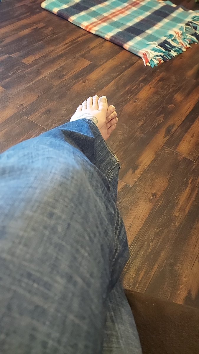 MandyLikes77's tweet image. Time for a pedi 💅 
Get it funded 💰 
Maybe you can watch while I get it done 🤷‍♀️