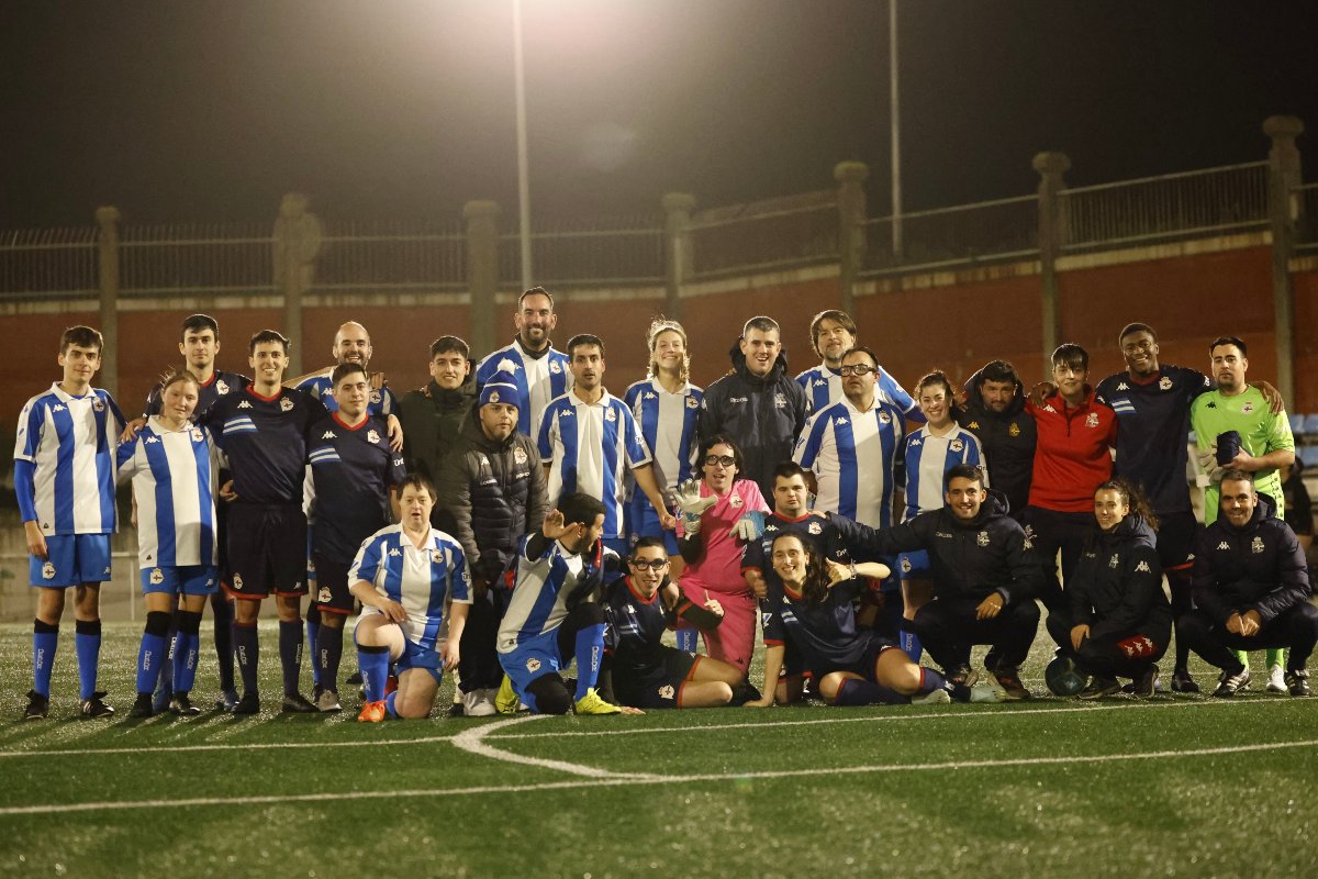 📸 O #Dépor celebrou o Día Internacional das Persoas con Discapacidade cun partido de empregados do club e o #DéporGenuine 🙌🏻🙌🏻

#TodosSomosIguales #DíaInternacionalDeLaDiscapacidad